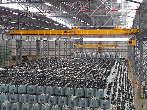With a 170,000 tonne capacity, the warehouse provides storage between Illovo’s primary manufacturing plants and retail, wholesale and industrial customers