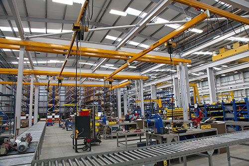 Three 20 tonne overhead cranes in each of two new bays run on full-length freestanding 60 metre gantries