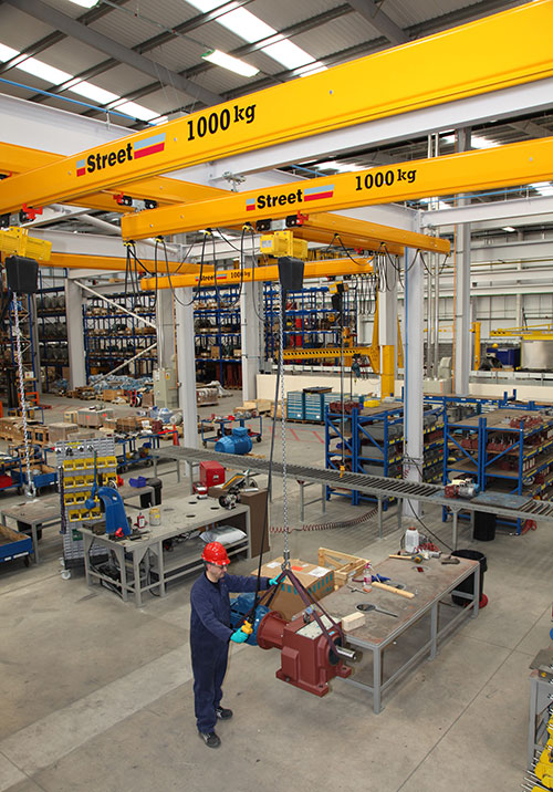 The Street light crane systems give complete access to the work area with full vertical movement and both x and y movement in the horizontal plane